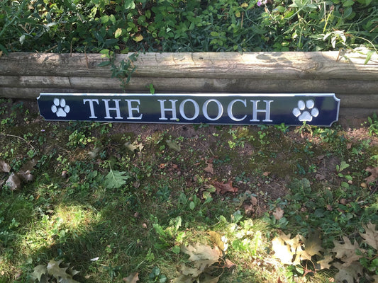 Quarterboard sign with Paw prints - Add your name or place (Q11) - The Carving Company
