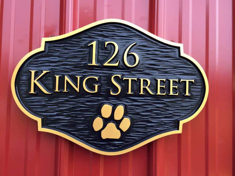 Pet Lover's Address Sign with Paw Print (A134) - The Carving Company
