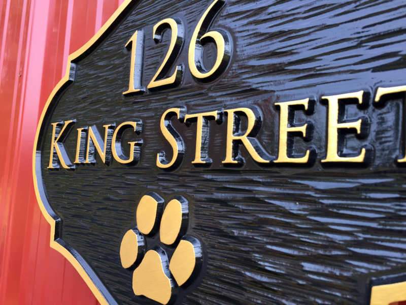 Pet Lover's Address Sign with Paw Print (A134) - The Carving Company