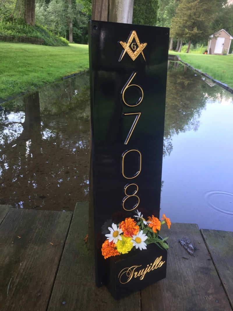 House Number with Last Name, Image, and Flower Box (A176) - The Carving Company