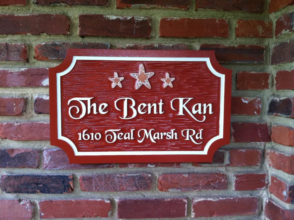 Custom Carved Family Name and Address sign with three starfish (LN59) - The Carving Company front view