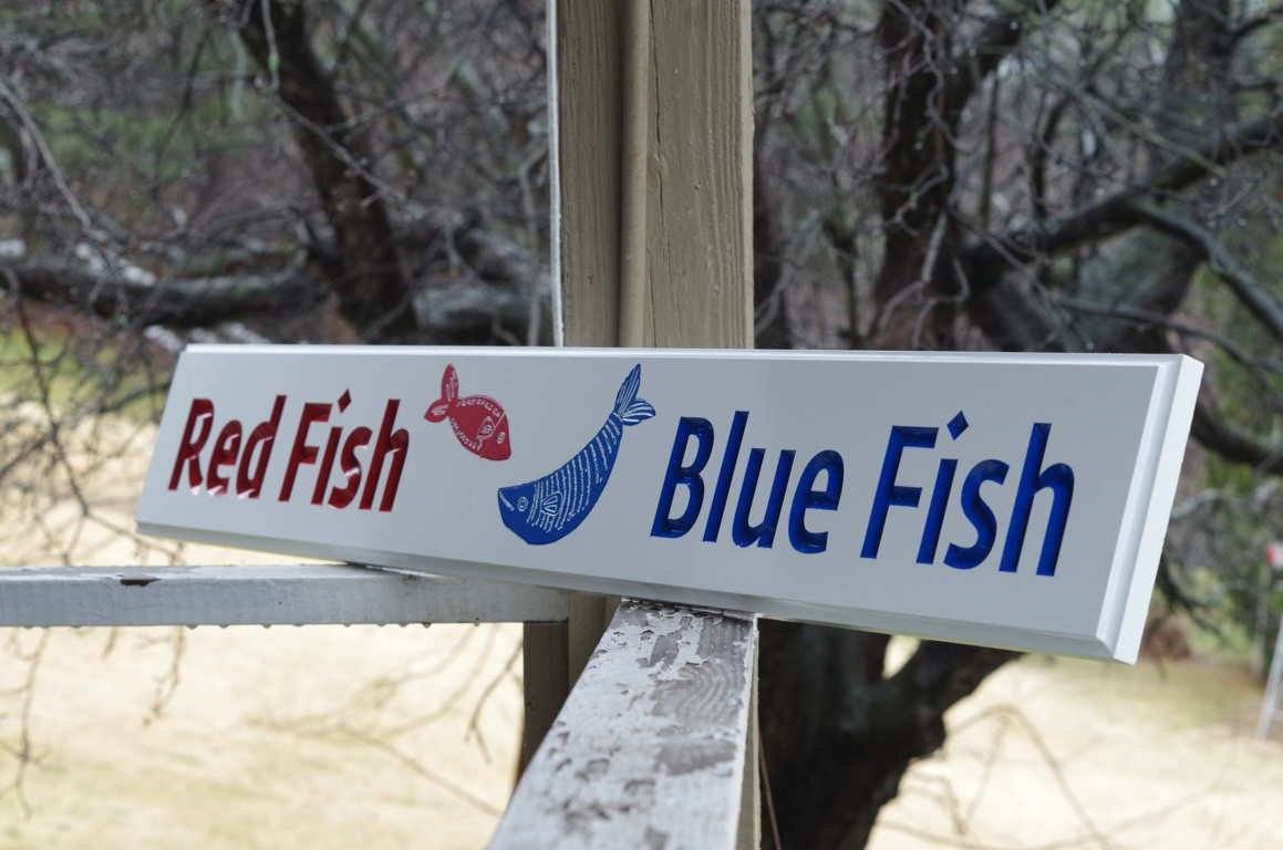 Custom Made Quarterboard sign with image - Personalized with your name or text (Q40) - The Carving Company