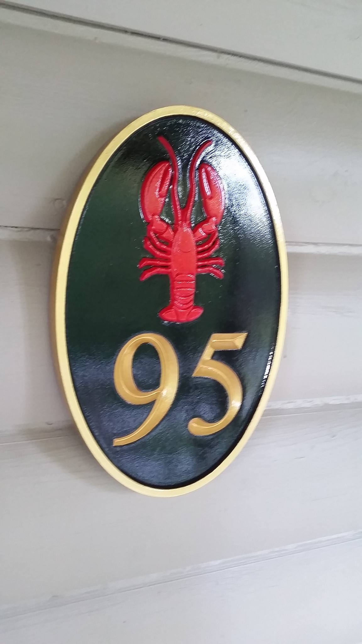 House number with Horizontal Lobster - Maine theme (A86) - The Carving Company