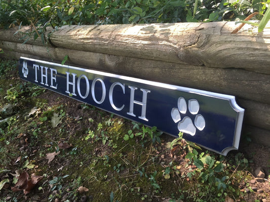 Quarterboard sign with Paw prints - Add your name or place  (Q11) - The Carving Company