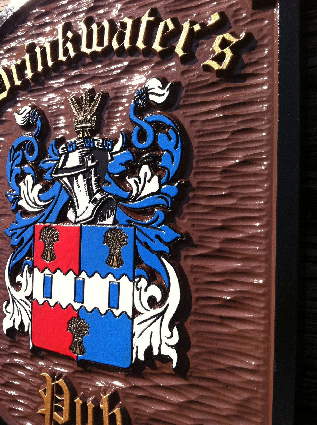 Family Crest /  Coat of Arms / Family Shield  (FC9) - The Carving Company